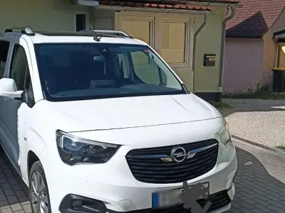 Gebraucht Opel Combo Life 118 PS (86 kW) 2019 Weiß Van / Kleinbus