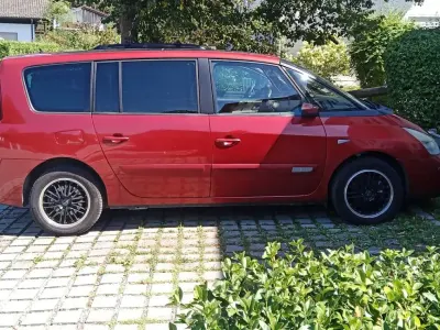 Gebraucht Renault Grand Espace Dynamique 170 PS (125 kW) 2005 Rot Van / Kleinbus