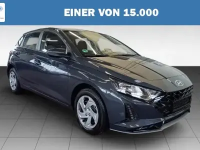 Gebraucht Hyundai i20 Select 101 PS (74 kW) 2025 Grau metallic Kleinwagen