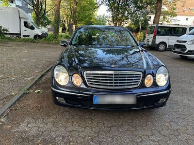 Mercedes E270