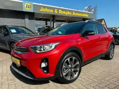 Używany Kia Stonic Platinum Edition 120 KM (88 kW) 2018 Czerwony SUV
