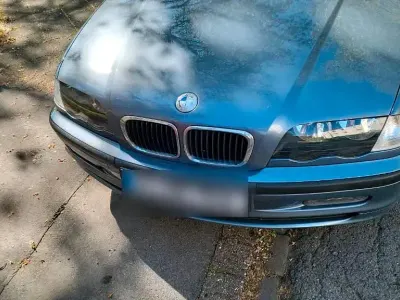 Gebraucht BMW 323 170 PS (125 kW) 1998 Blau Limousine