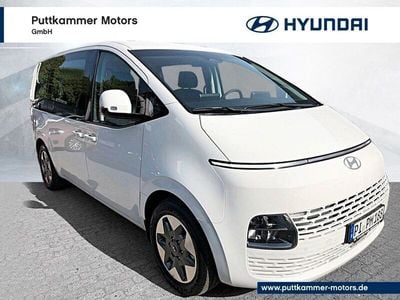 Gebraucht Hyundai Staria Trend 224 PS (164 kW) 2024 Weiß Van / Kleinbus