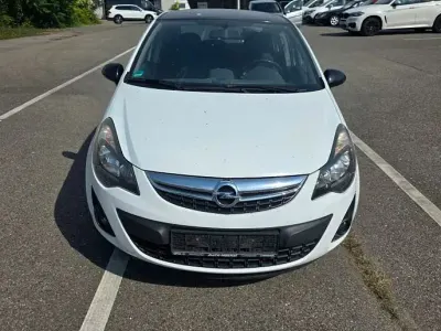 Gebraucht Opel Corsa Color Edition 87 PS (63 kW) 2014 Kleinwagen