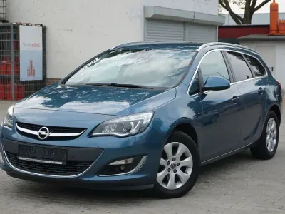 Gebraucht Opel Astra Exklusiv 136 PS (100 kW) 2016 Blau Kombi