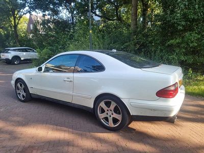 Gebraucht Mercedes CLK430 279 PS (205 kW) 1999 Weiß Coupé