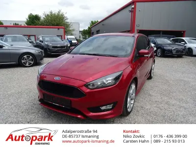 Używany Ford Focus ST-Line 150 KM (110 kW) 2017 Czerwony Kombi