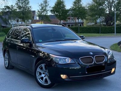 Second-hand BMW 530 235 CP (172 kW) 2008 Negru Break