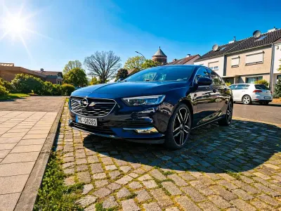 Gebraucht Opel Insignia Sport 170 PS (125 kW) 2018 Blau Limousine