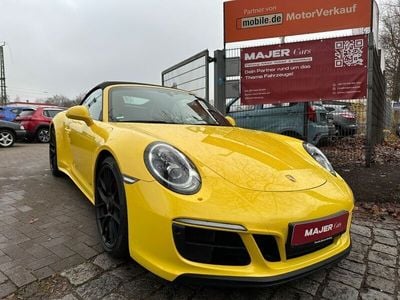 Porsche 911 Carrera 4 GTS