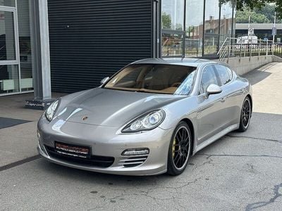 Porsche Panamera 4S