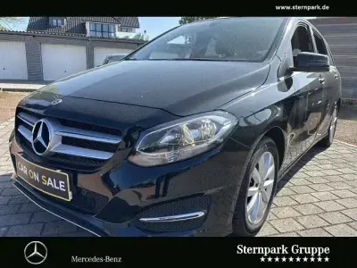 Gebraucht Mercedes B180 Style 122 PS (89 kW) 2017 Schwarz Van / Kleinbus