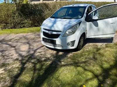 Używany Chevrolet Spark LS 2011 Biały Hatchback