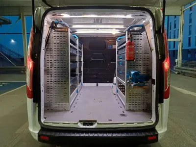 Gebraucht Ford Transit Custom 107 PS (78 kW) 2021 Frozen white Van