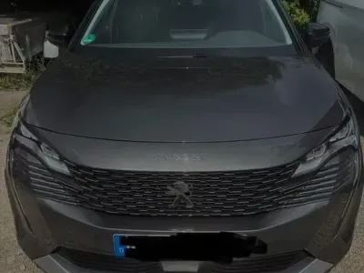 Gebraucht Peugeot 3008 Allure 224 PS (164 kW) 2022 Grau SUV
