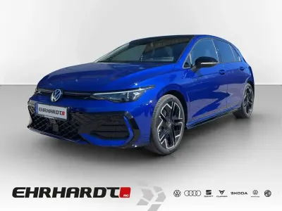 Neu VW Golf VIII R-line 204 PS (150 kW) 2026 Lapiz blue metallic/schwarz... Limousine