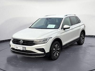 Gebraucht VW Tiguan Life 150 PS (110 kW) 2024 Oryxweiß perlmutteffekt SUV