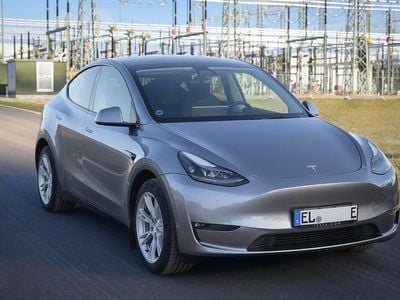 Gebraucht Tesla Model Y 378 kW (514 PS) 2023 Silber SUV