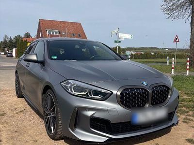 Usata BMW M135 Comfort Edition 306 CV (225 kW) 2022 Argento Utilitaria