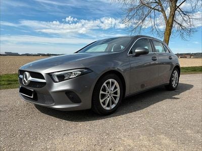 Gebraucht Mercedes A200 Progressive 163 PS (119 kW) 2018 Grau Limousine