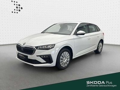 Gebraucht Skoda Scala Essence 95 PS (69 kW) 2025 Moonweiß perleffekt Kleinwagen