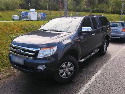 Gebraucht Ford Ranger 150 PS (110 kW) 2014 Grün Pickup