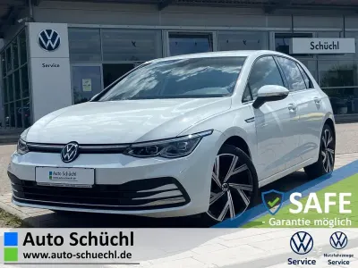 Gebraucht VW Golf VIII Active 150 PS (110 kW) 2024 Weiß Limousine