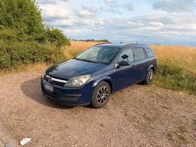 Gebraucht Opel Astra 102 PS (75 kW) 2006 Blau Kombi
