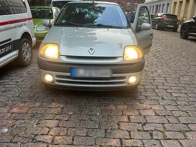 Renault Clio II