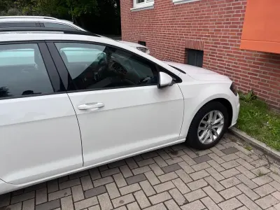 Gebraucht VW Golf VII R-line 150 PS (110 kW) 2020 Weiß Kombi