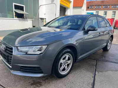 Gebraucht Audi A4 Basis 150 PS (110 kW) 2017 Grau Kombi
