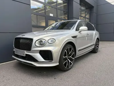 Neu Bentley Bentayga 650 PS (478 kW) 2026 Silber SUV