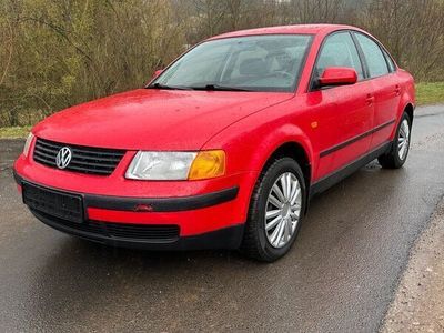 gebraucht VW Passat 3B Limo AHK 1.6 TÜV Klima