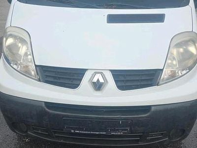 Gebraucht Renault Trafic 114 PS (83 kW) 2010 Weiß Van / Kleinbus