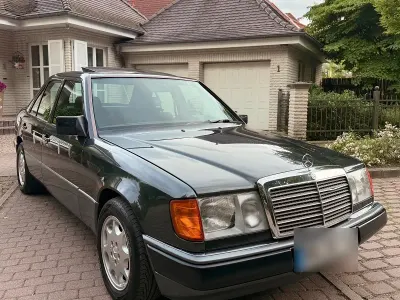 Gebraucht Mercedes 230 132 PS (97 kW) 1991 Schwarz Limousine