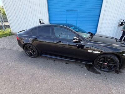 Gebraucht Jaguar XE R-Sport 179 PS (131 kW) 2017 Schwarz Limousine