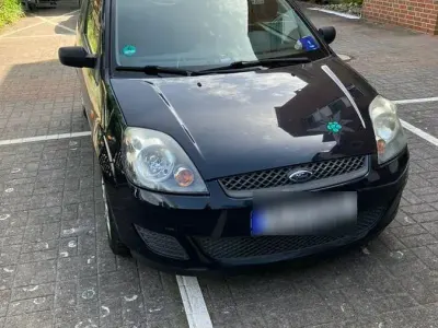 Gebraucht Ford Fiesta 60 PS (44 kW) 2007 Blau Kleinwagen