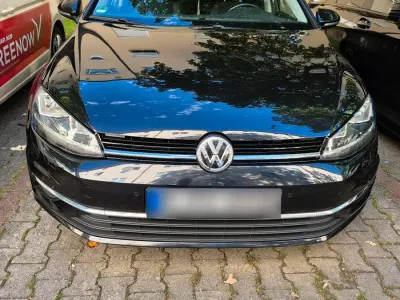 Gebraucht VW Golf VII 116 PS (85 kW) 2018 Schwarz Kleinwagen