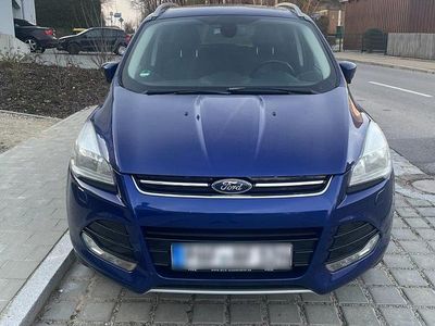 Gebraucht Ford Kuga 140 PS (102 kW) 2014 Blau SUV