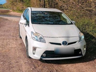 Second-hand Toyota Prius Executive 99 CP (72 kW) 2014 Alb Berlinǎ