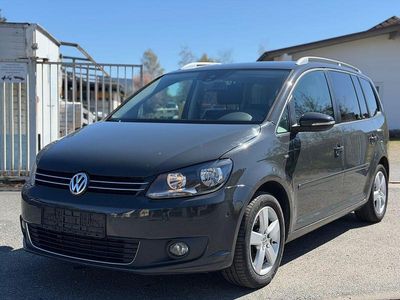 Gebraucht VW Touran Cup 140 PS (102 kW) 2015 Grau Van / Kleinbus