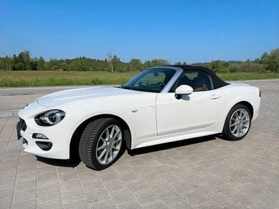 Begagnad Fiat 124 Spider Lusso 140 HK (102 kW) 2018 Vit Cab