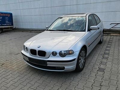 Gebraucht BMW 316 116 PS (85 kW) 2001 Silber Coupé