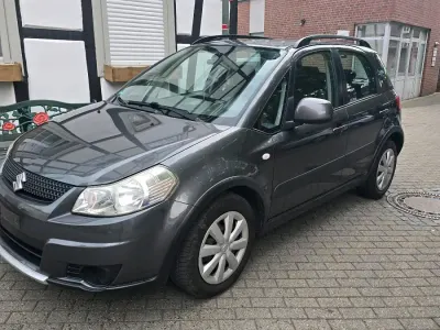 Gebraucht Suzuki SX4 120 PS (88 kW) 2010 Grau SUV