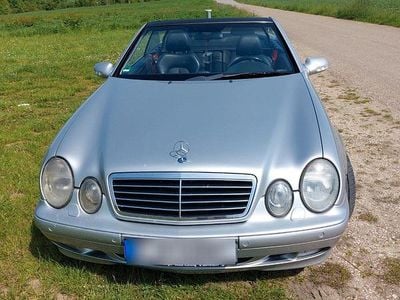Second-hand Mercedes 320 218 CP (160 kW) 1999 Argintiu Cabrio