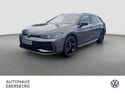 Gebraucht VW Passat Pro 193 PS (141 kW) 2025 Grau Limousine