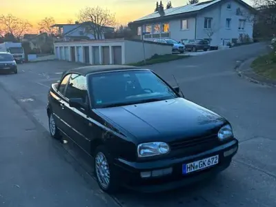 Gebraucht VW Golf Cabriolet 90 PS (66 kW) 1996 Schwarz Cabrio