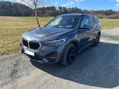 Gebraucht BMW X1 Sport Line 150 PS (110 kW) 2020 Grau SUV