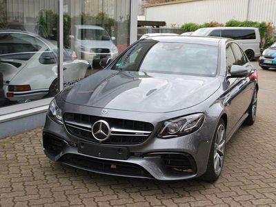 Selenitgrau Gebraucht 2017 Mercedes E63 AMG AMG Limousine | 63.000 € (Fairer Preis)