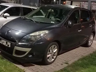 Usata Renault Scénic III Dynamique 131 CV (96 kW) 2011 Grigio Monovolume